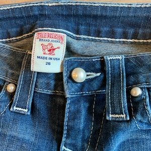 True Religion women’s jeans “Joey” pearl buttons